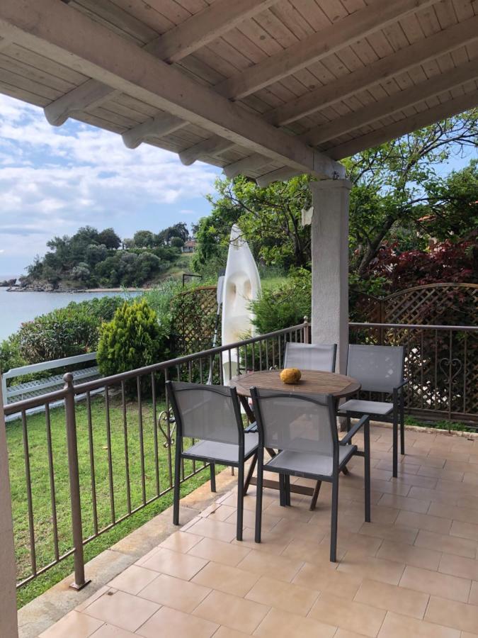 Palio Beach House PalaiónTsiflíkion エクステリア 写真